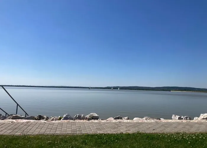 Topart22 At Velence Gárdony